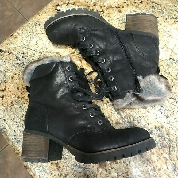 Steve Madden Comfort Faux Fur Trim Lace Up Combat Ankle Boots Bootie Black 9 - Picture 7 of 12